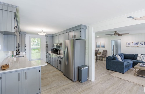 Chapin House | 5 - Star Waterfront on Lake Murray - Fire Pit