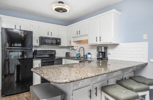 North Myrtle Beach Condo | 5 Stars-Seaside Serenity at Cherry Grove