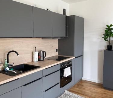 Schoenefeld Apartment | 5 Sterne Apartment, Nähe Flughafen Berlin, WLAN