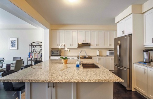 Alderwood House | 5-Year New 5-Bedroom Semi-detached House C lose To Downtown and, Fully Furnished