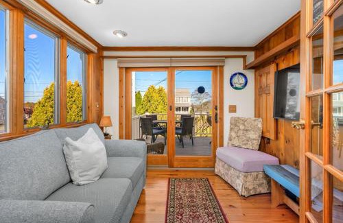 Sandwich House | 50 Dexter Avenue - Sandwich - The Cottage