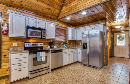Hemlock Hills Cabin | 50% off Aug. & Sept. Remaining Nights!