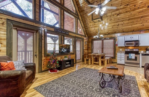 Hemlock Hills Cabin | 50% off Aug. & Sept. Remaining Nights!