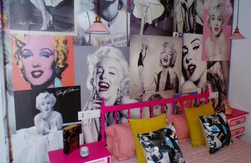 Diputacion de Cartagena Casco Apartment | 50's Carthago Rock Experiencias Carthago Tematizadas