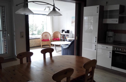 Langwarden House | 500m to the dike, Burhave/Tossens 5km away, with sauna, fireplace, WiFi