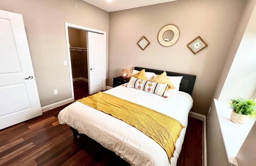 Logan Square Apartment | 501 Cozy and Comfy 1BR apartment in center city
