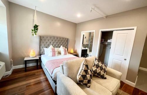 Logan Square Apartment | 502 Luxury 1BR apartment in center city