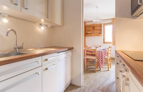 Montchavin Apartment | 50m from ski slopes, 1st floor, balcony, tv, ski locker, 33m², Montchavin La Plagne
