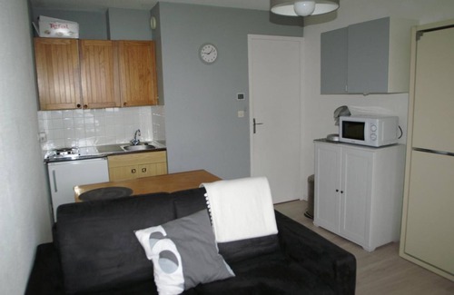 Prapoutel Apartment | 50m from ski slopes, parking, tv, ski locker, 18m², Les 7 Laux