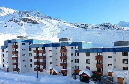 Val-Thorens Apartment | 50m from ski slopes, 1st floor, balcony, tv, ski locker, 23m², Val Thorens