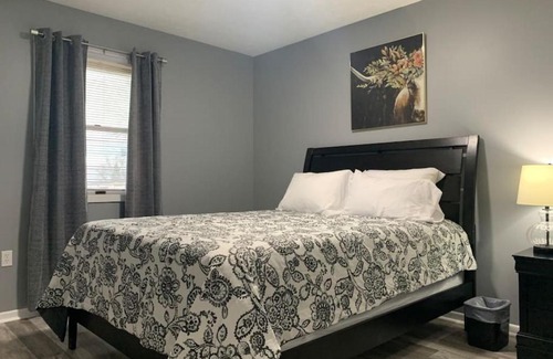 Lindenwald House | 5145 Porsche Newly Remodeled 2 BDRM Ranch Attached Home