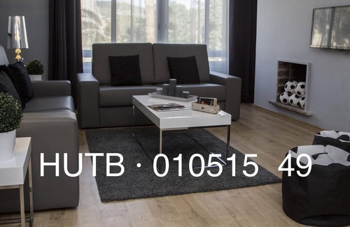 La Maternitat i Sant Ramon Apartment | 52. Futbol B22 Apartment