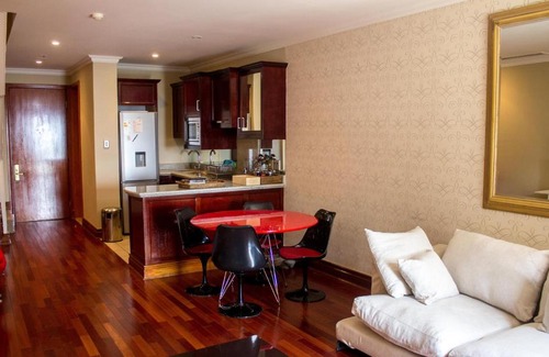 Sandown Apartment | 523 Michelangelo