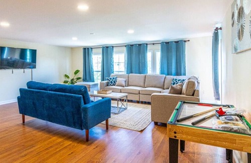 Huntsville House | 529 Farmingdale Rd SE MTR · 〚Treehouse Cottage〛- Storybook 3 Bedroom Home!