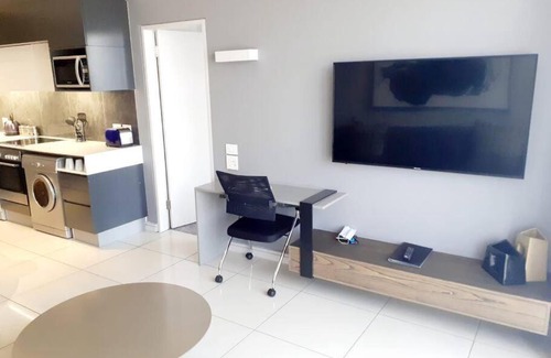 Sandown Apartment | 530 on the Parks