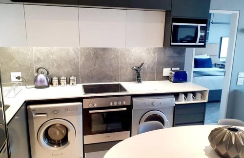 Sandown Apartment | 530 on the Parks