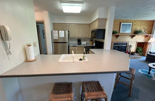 Hidden Valley Apartment | 5319 Summit Drive, Somerset