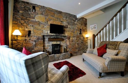 Cellardyke House | 54 On the Rocks- characterful coastal cottage
