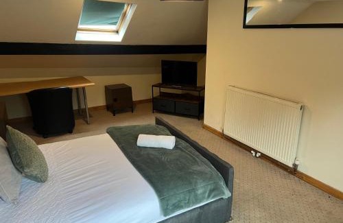 St. Thomas House | 54 - Room 4 - Very spacious