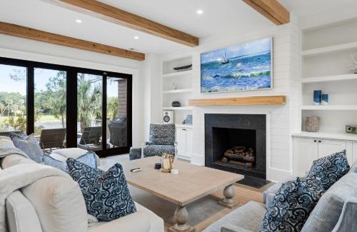 Vanderhorst Plantation House | 542 Bufflehead Drive by Akers Ellis Rentals