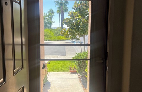 Menifee House | 55+ Gated Comm - Peaceful 2 bedroom house in Menifee - 90 Min. Night Required