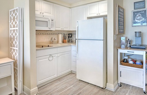Ortona Park Condo | 550 Private Balcony -Pools Closed -Oceanfront - 5 Min Walk to Beach