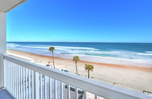 Ortona Park Condo | 550 Private Balcony -Pools Closed -Oceanfront - 5 Min Walk to Beach