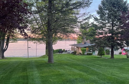 Auburn House | 5507 West, Cozy home with excellent views of the lake either inside or outnn