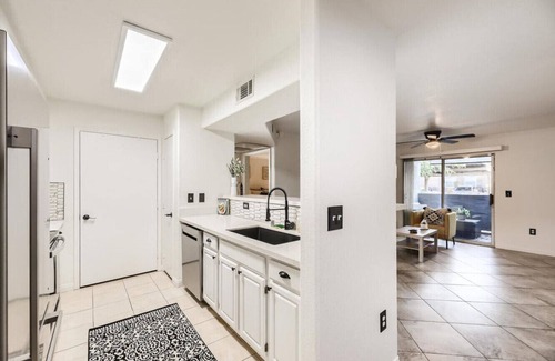 Silverado Ranch Condo | 555 E Silverado Ranch #1158