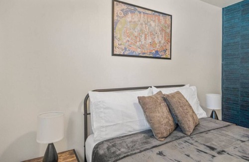 North Bergen Apartment | 556b) Large 3 bedroom with Parking!