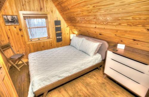 Sautee Nacoochee House | 569) Massive Cabin in the woods 6 miles from Helen