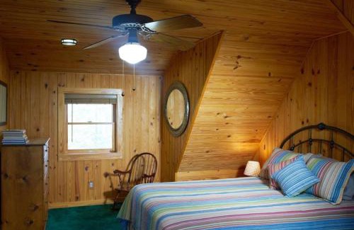 Sautee Nacoochee House | 569) Massive Cabin in the woods 6 miles from Helen