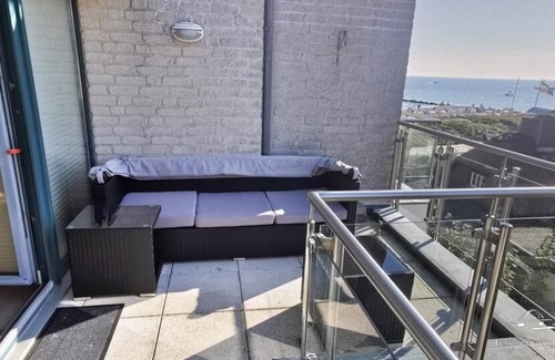 Fehmarn Apartment | 57 Holiday apartment "Meerblick" Strandburg App.2.1
