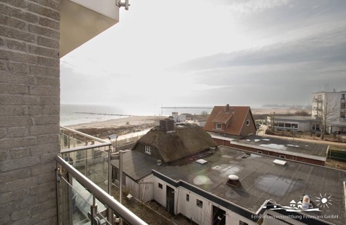 Fehmarn Apartment | 57 Holiday apartment "Meerblick" Strandburg App.2.1