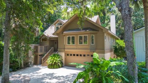 Lawton Woods House | 57 Lawton Rd, Sea Pines Pet Friendly home