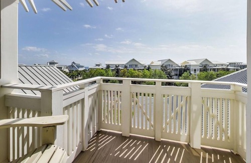 Beach District House | 57 Western Lake Drive By Dune Vacation Rentals
