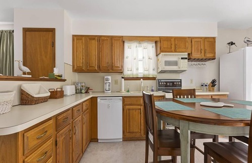 Sea Isle City Condo | 5704 Landis Avenue, Unit:South