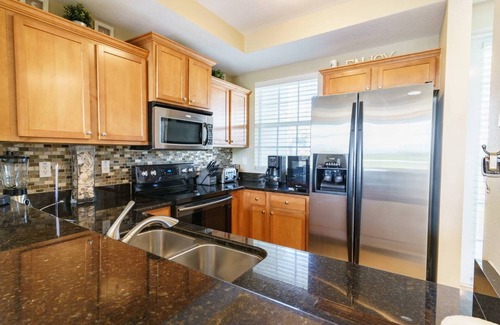 Ruskin Apartment | 577 Little Harbor