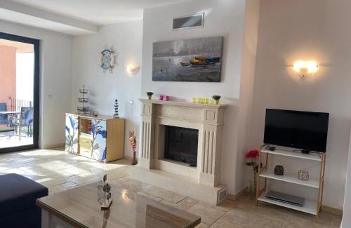Topola Apartment | 59 Kaliakria Seaview Luxury Apartment