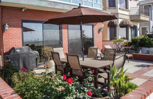 Santa Ana Heights House | 5911 Seashore Dr