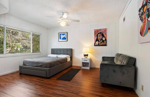 Valley Glen House | 5bed & 3bath for 10 people near Universal studio and Hollywood very spacious