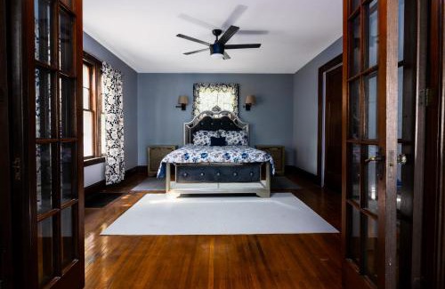 Niagara Falls House | 5BR, close to Niagara Falls State Park