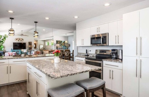 Hot Springs House | 5BR Lakefront With Private Pool, Hot Tub, Putting Green, Arcade, Stunning Views