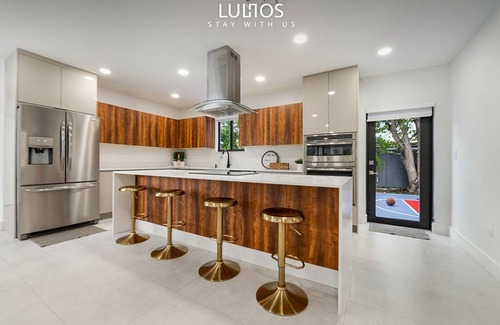Cutler Bay House | 5BR Miami Oasis: Heated Pool, Spa & Basketball