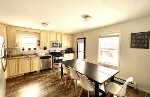 Tannersville House | 5br new construction, gorgeous mountain views, game room