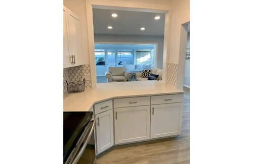 South Pinellas Community Council House | 5BR Newly updated home 6 min to Madeira Beach!