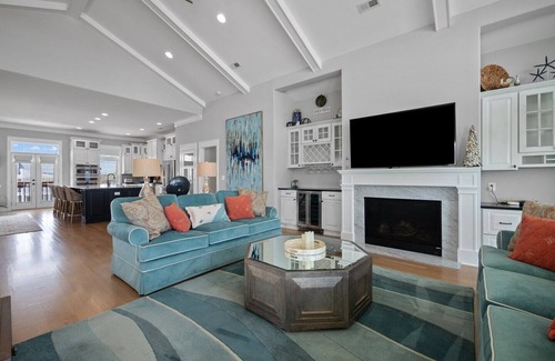 McCutcheon Field House | 5BR Oceanfront House on Topsail Island with Private Pool - Sleeps 14