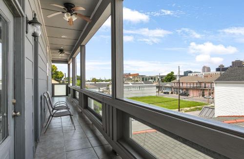Faubourg Lafayette Apartment | 5BR Penthouse with Amenities Near FQ