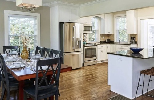 Rockcreek Lexington Road House | 5BR Very Spacious Home! Perfect for Family!