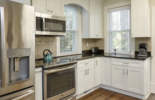 Rockcreek Lexington Road House | 5BR Very Spacious Home! Perfect for Family!